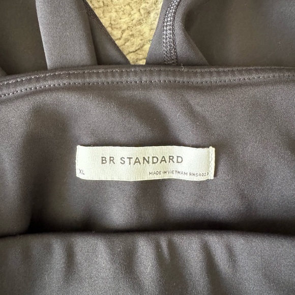 ‼️SOLD‼️
Banana Republic Women's Standard Hybrid Leg
Leggings - Picture 8 of 8